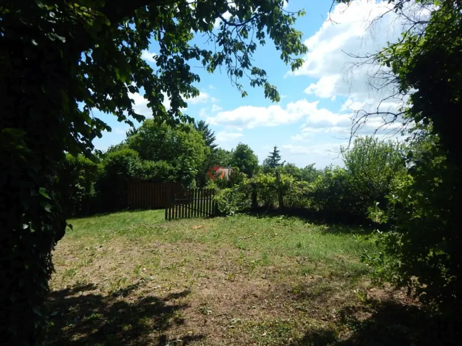 eladó  Szőlős, Balatongyörök